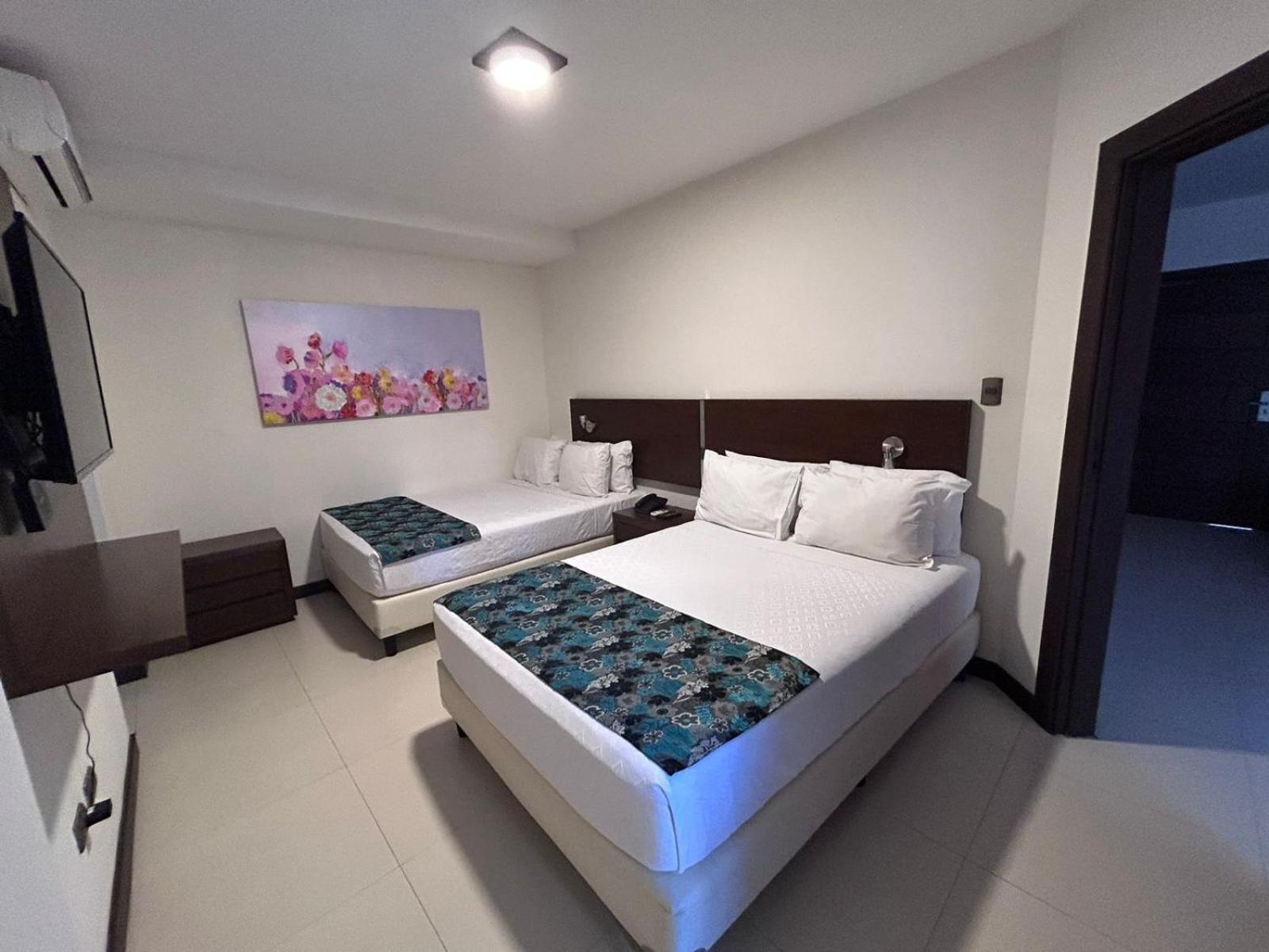 Mai Suites Apart Hotel Santa Cruz de La Sierra Bagian luar foto