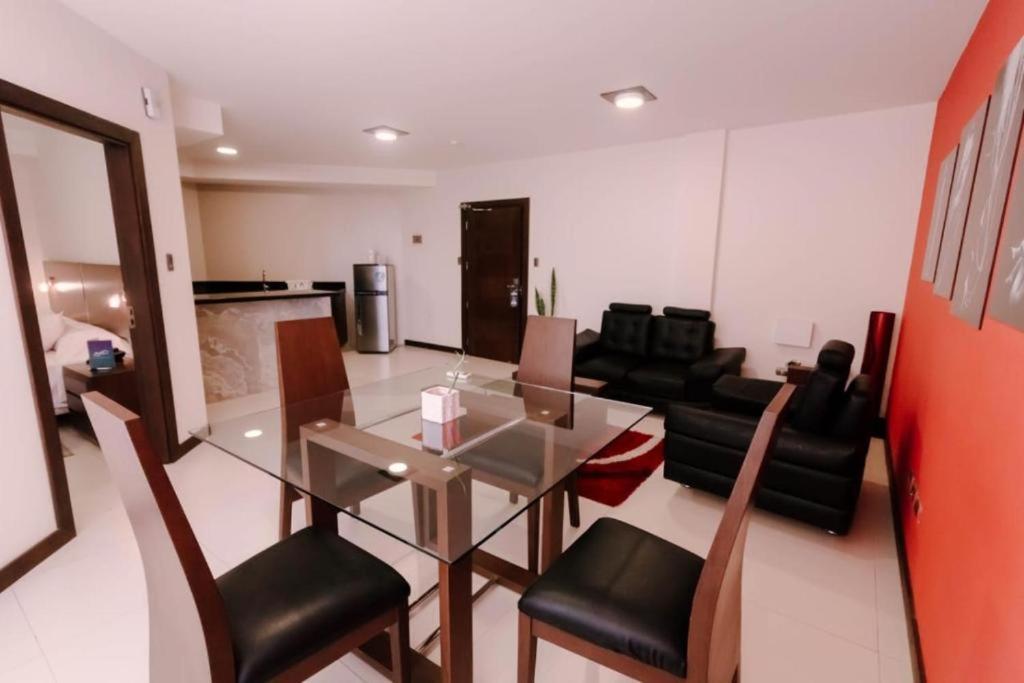 Mai Suites Apart Hotel Santa Cruz de La Sierra Bagian luar foto