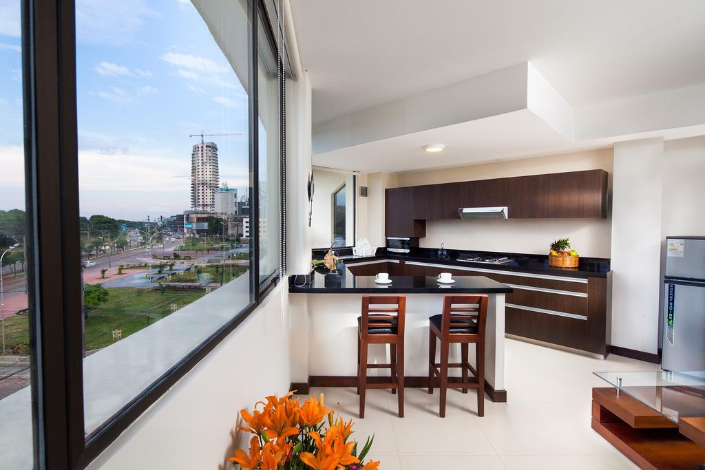 Mai Suites Apart Hotel Santa Cruz de La Sierra Bagian luar foto