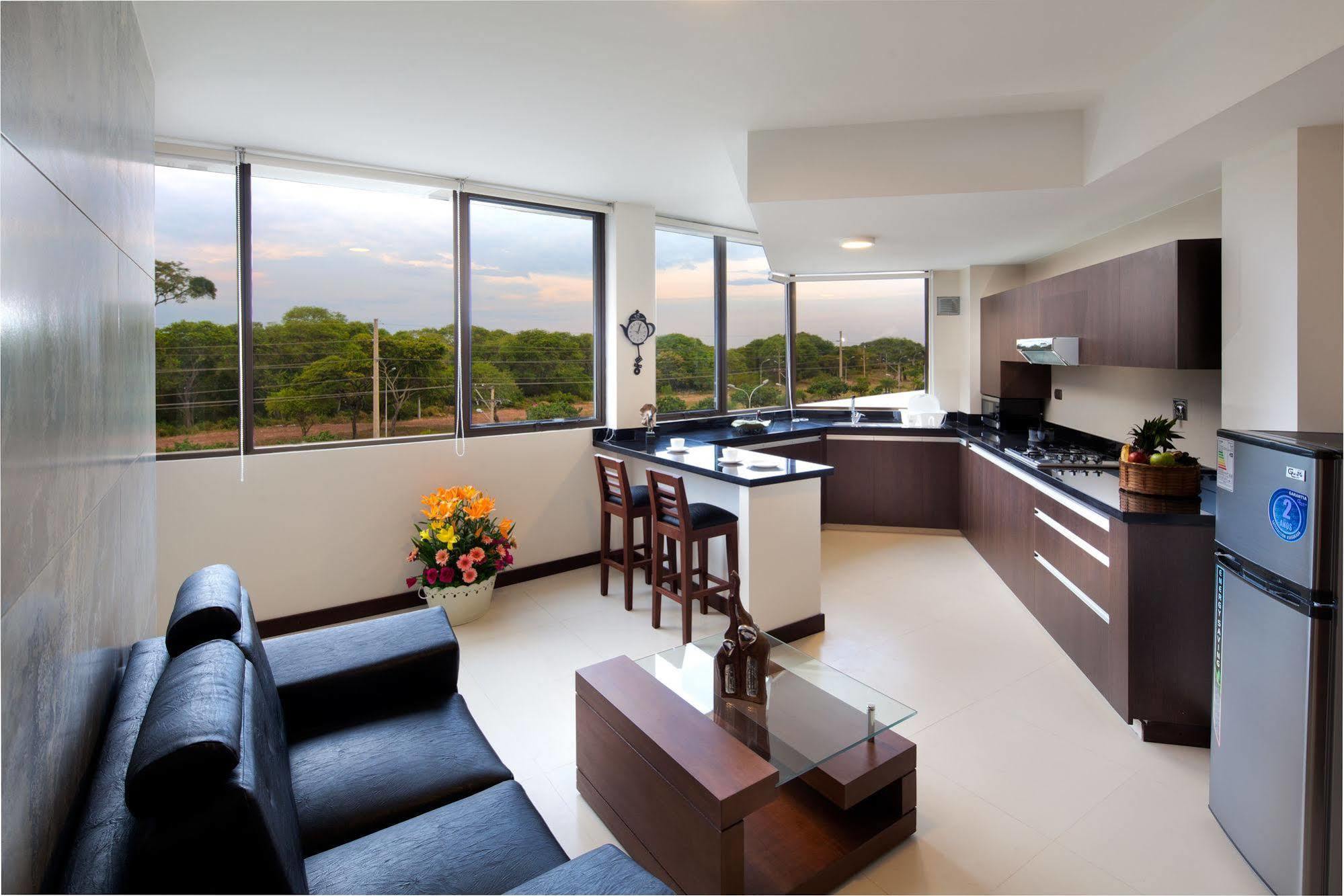 Mai Suites Apart Hotel Santa Cruz de La Sierra Bagian luar foto