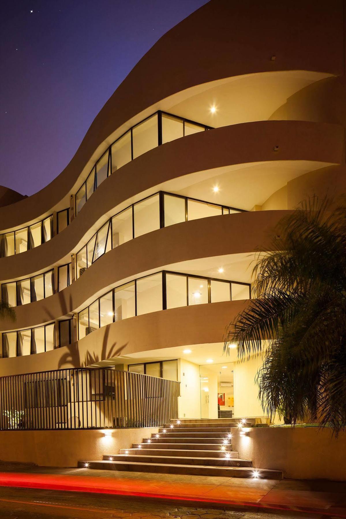 Mai Suites Apart Hotel Santa Cruz de La Sierra Bagian luar foto