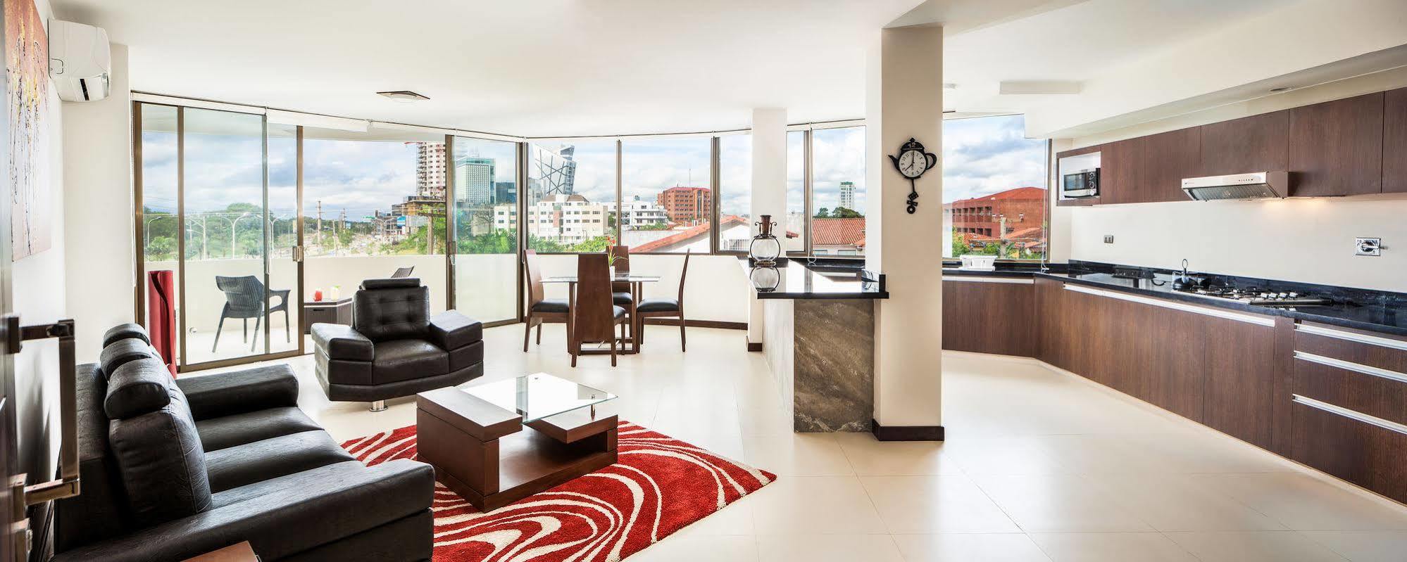 Mai Suites Apart Hotel Santa Cruz de La Sierra Bagian luar foto