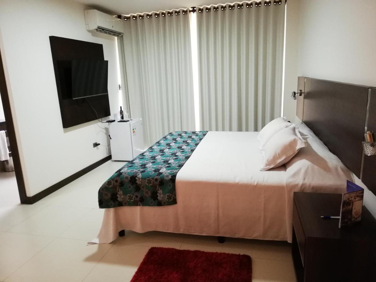 Mai Suites Apart Hotel Santa Cruz de La Sierra Bagian luar foto
